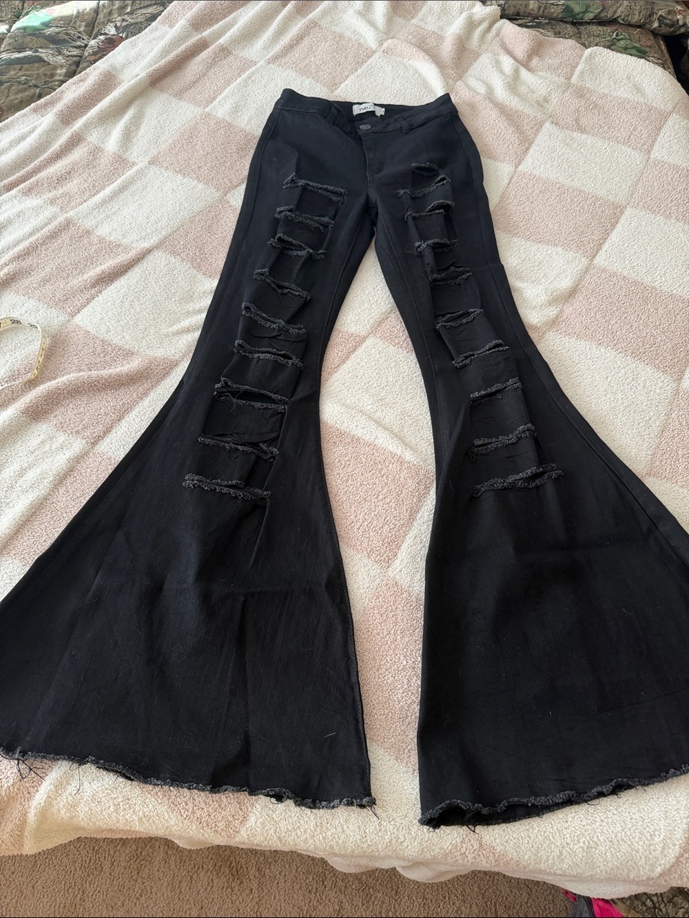 Rue21 Black Distressed Flare Jeans with Ladder Rips sz 1